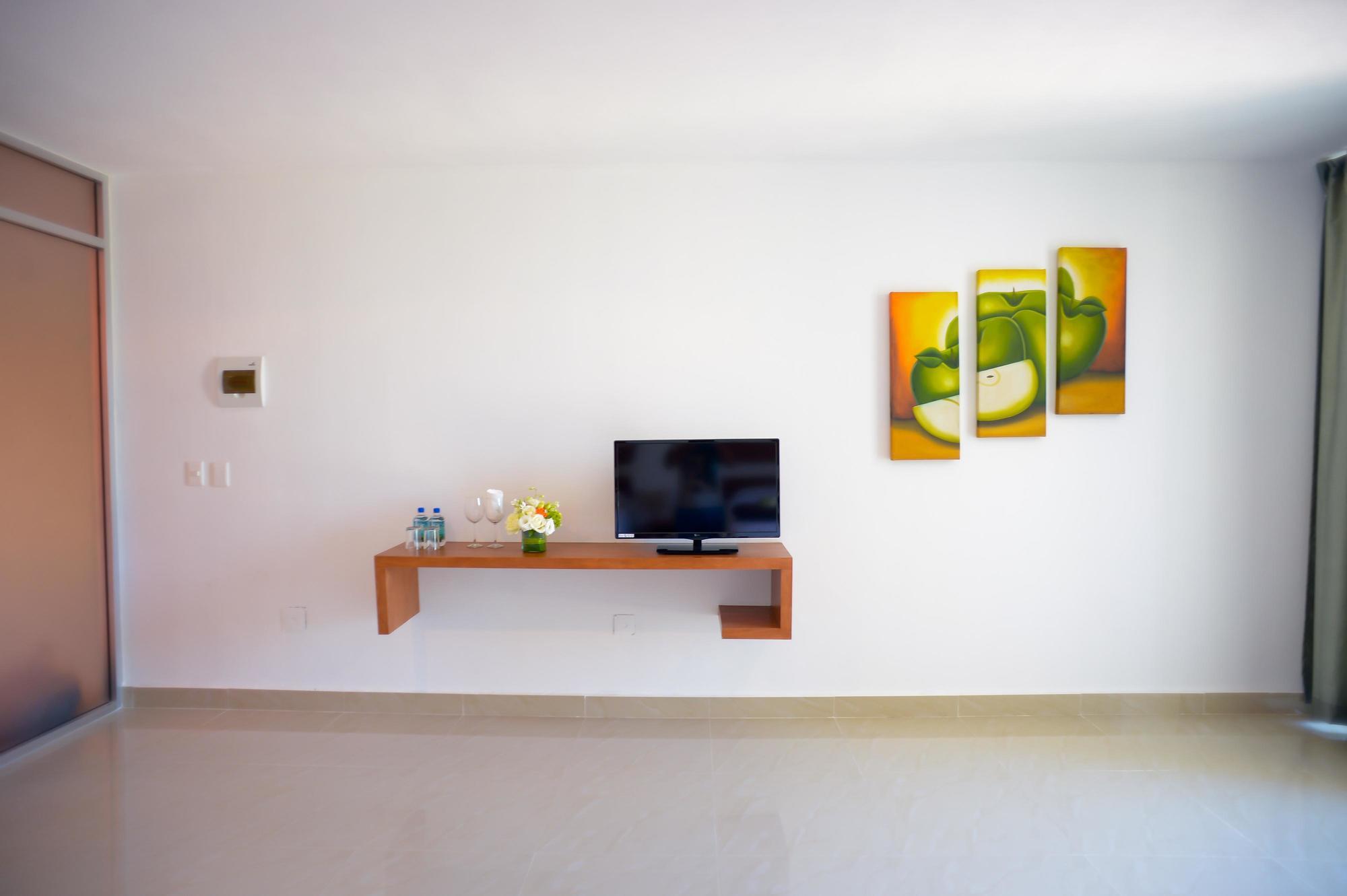 Sunrise 42 Suites Hotel Плая дел Кармен Екстериор снимка
