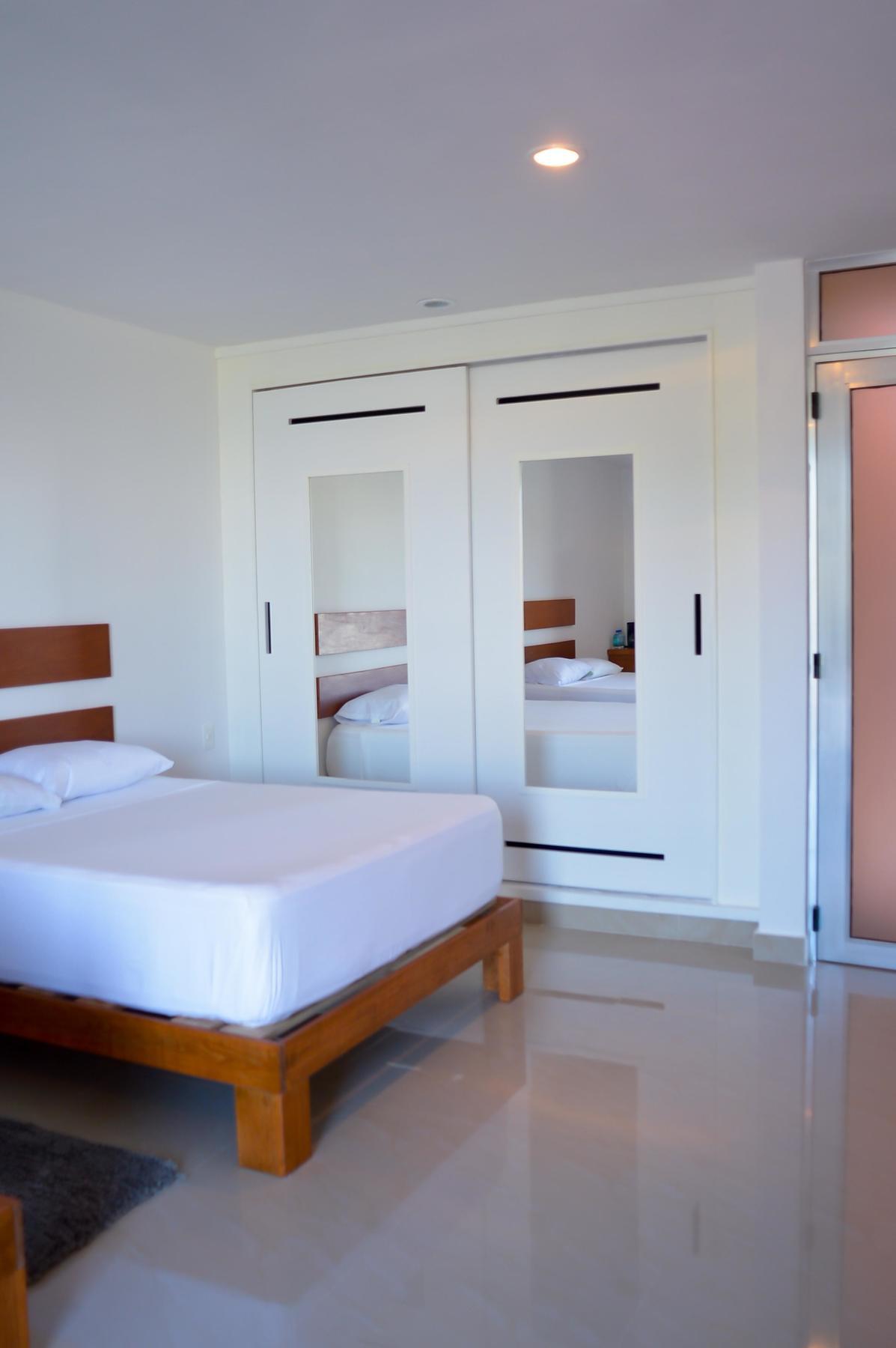 Sunrise 42 Suites Hotel Плая дел Кармен Екстериор снимка