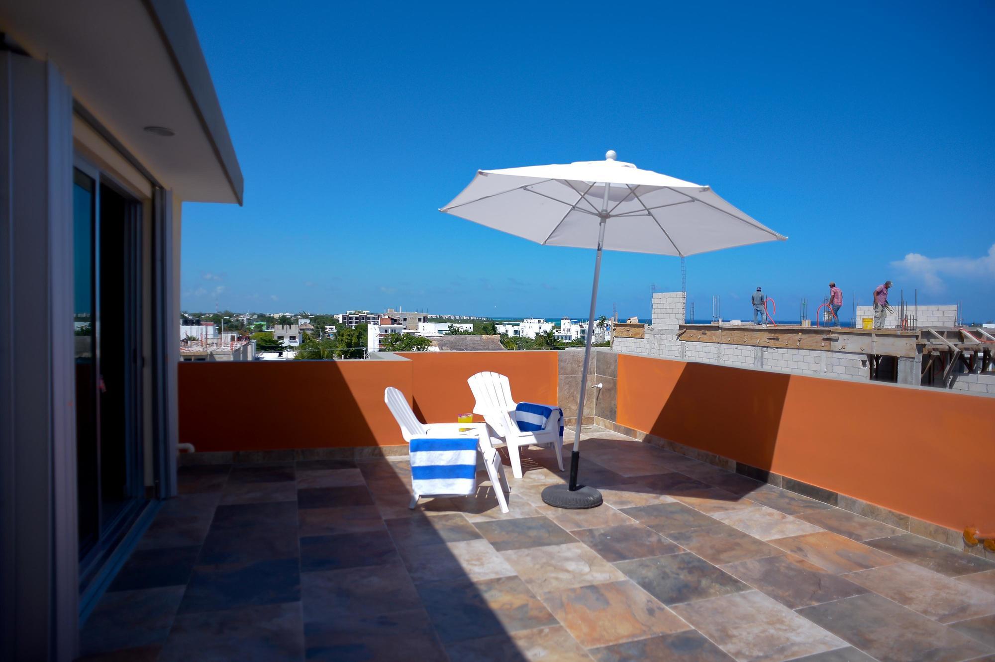 Sunrise 42 Suites Hotel Плая дел Кармен Екстериор снимка