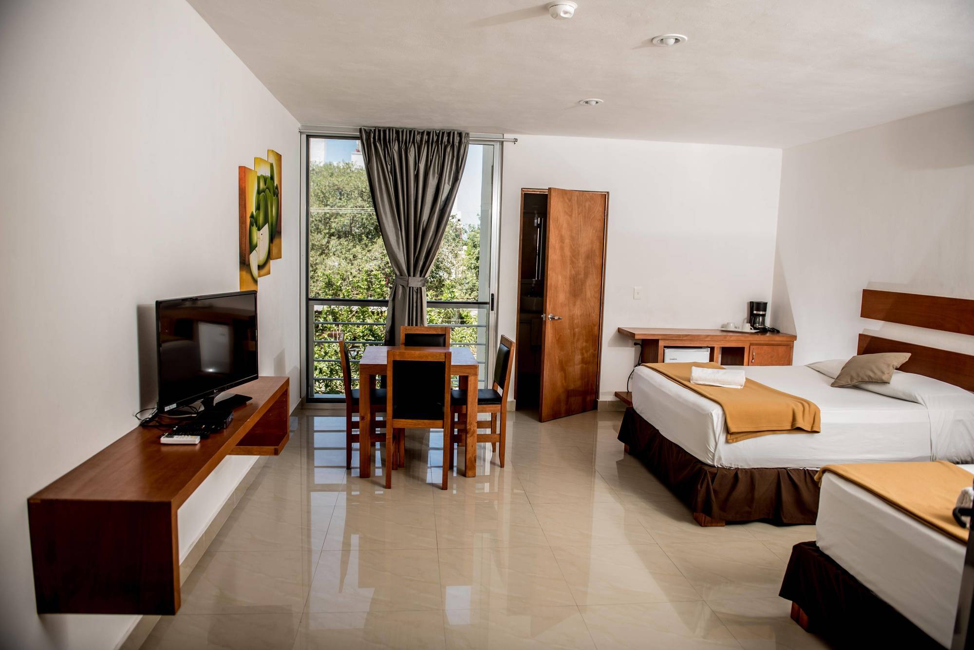 Sunrise 42 Suites Hotel Плая дел Кармен Екстериор снимка