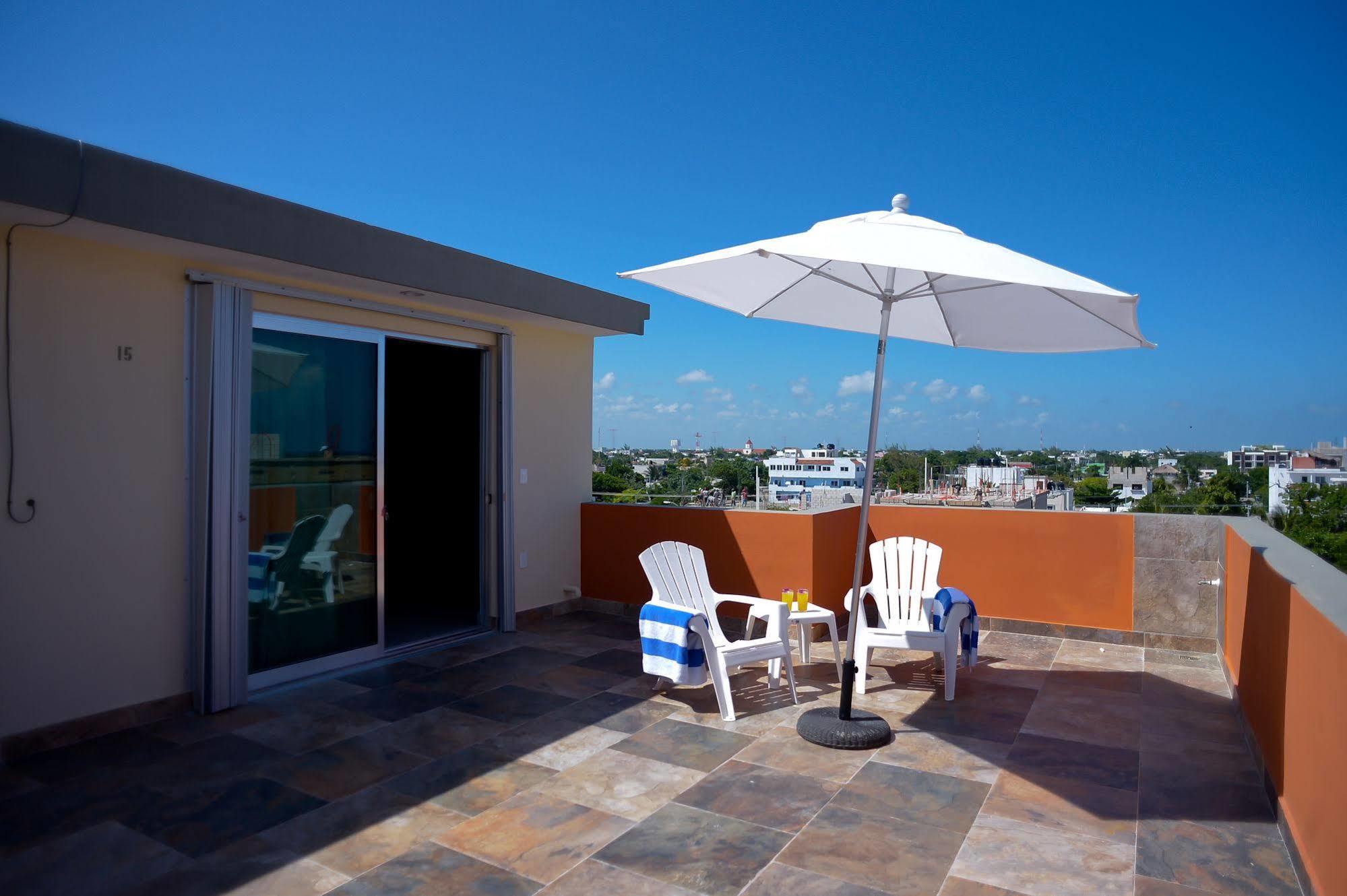 Sunrise 42 Suites Hotel Плая дел Кармен Екстериор снимка