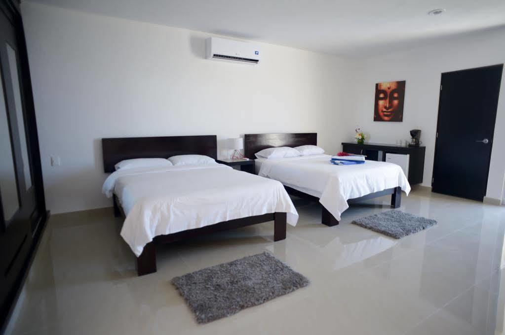 Sunrise 42 Suites Hotel Плая дел Кармен Екстериор снимка