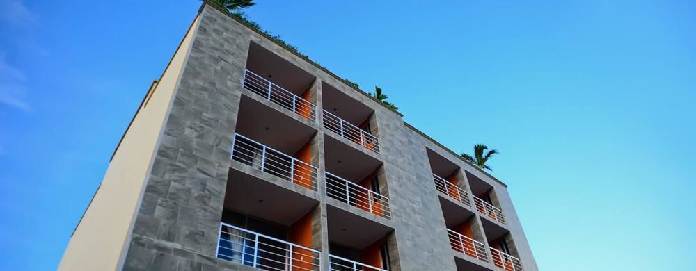 Sunrise 42 Suites Hotel Плая дел Кармен Екстериор снимка